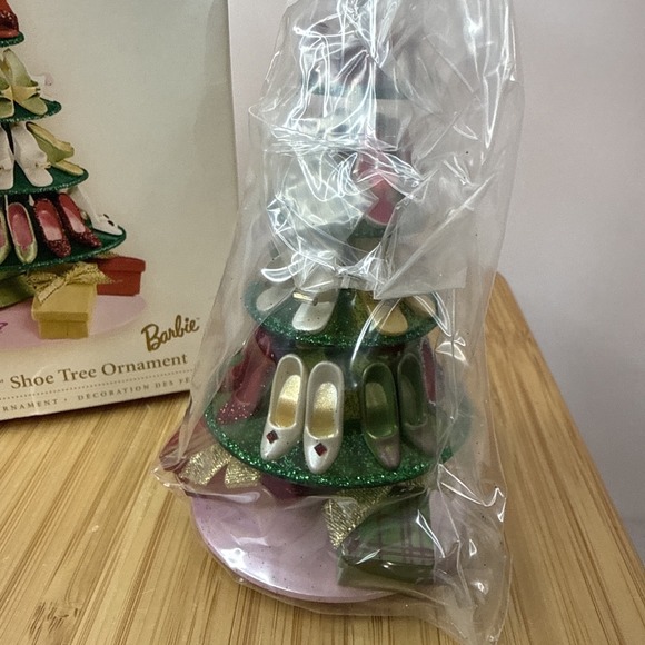 Hallmark Keepsake Barbie Shoe Tree Christmas Ornament Decoration Handcraft 2006 - Picture 7 of 9